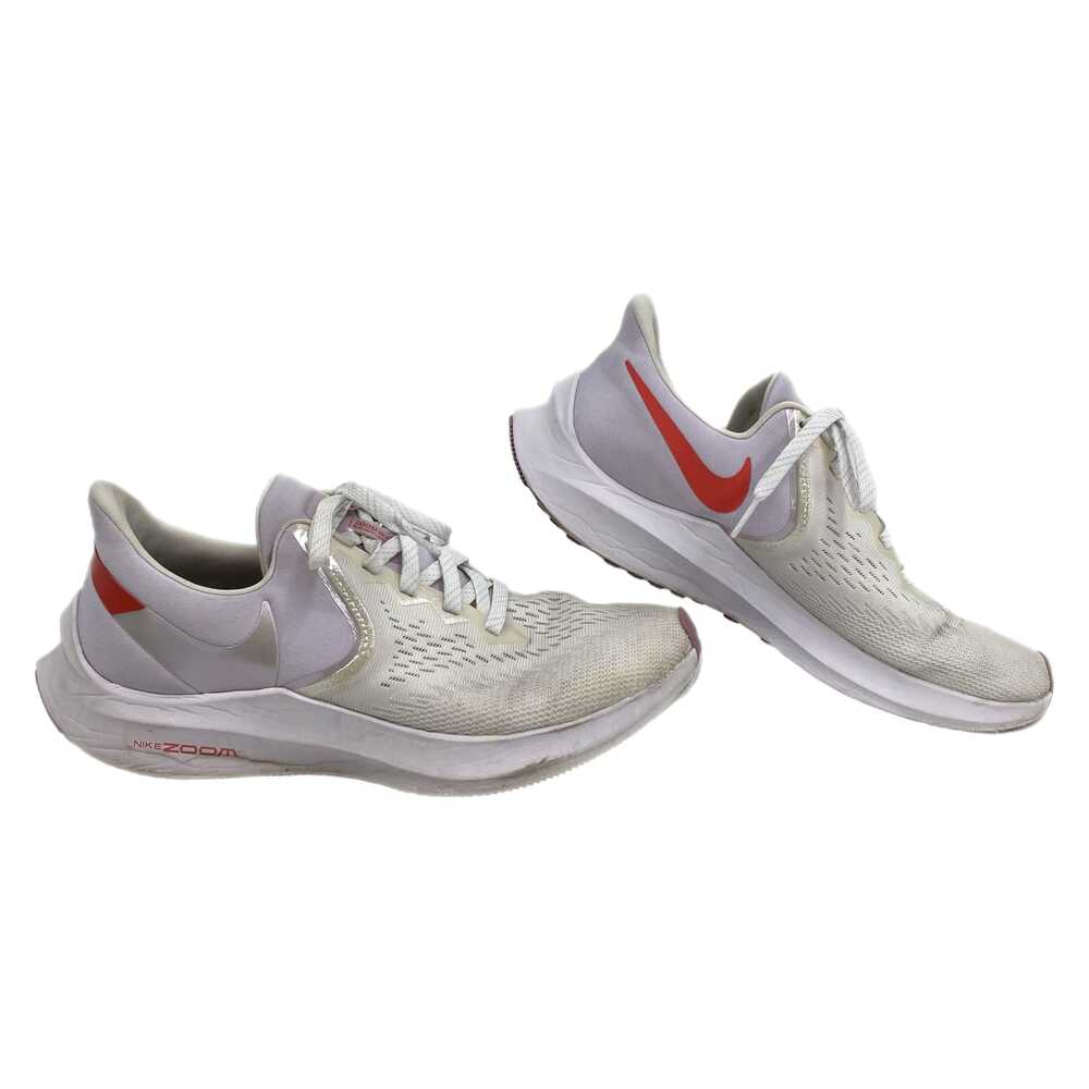Nike White Zoom Winflo Sneakers | Size 8.5 - Classic Athletic Style